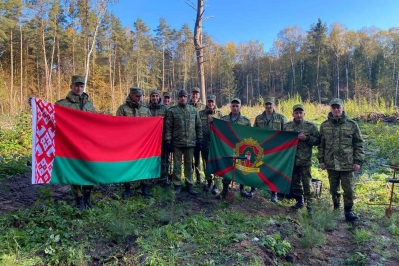 Пограничники приняли участие в республиканской акции "Дай лесу новае жыццё"