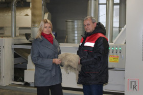 На Поставском льнозаводе ввели в эксплуатацию линию по выпуску котонизированного волокна