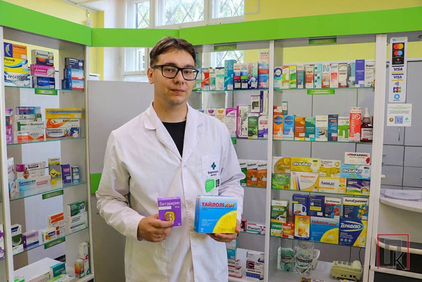 На площади Комсомольской Поставах с 1 сентября работает социальная аптека