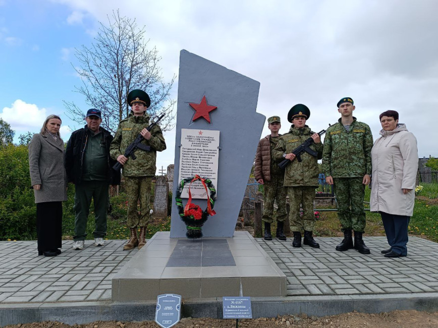 Фоторепортаж: Накануне Дня Победы в Поставском районе состоялся автопробег по местам захоронения советских воинов и мирных граждан, погибших от рук фашистов в годы Великой Отечественной войны