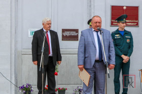 Торжественную линейку в Поставской гимназии посетил председатель райисполкома Сергей Чепик