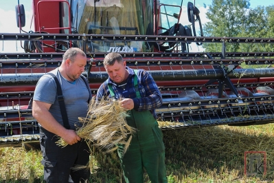 Спрыяльнага надвор’я табе, жніво, сіл – вам, хлебаробы!