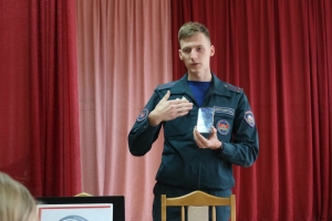 Поставы. В центре
внимания — безопасность детей